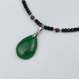 Колье из Шпинели и Граната с кулоном из Нефрита 38 см +