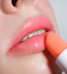 LuxVisage Бальзам-тинт для губ Tint & care pH formula тон 02 цвет и увлажнение 3,9г