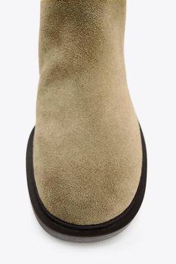 STITCHED SPLIT SUEDE HEELED BOOTS - Zara фото 10