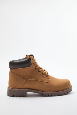 Trendyolmilla Shoes Siyah Bagc?kl? Duz Erkek Bot 
TAKAW25BO00042