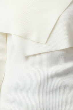 Ekru Carmen Yaka Basic Triko Kazak TEDAW25KZ00023 - Trendyolmilla фото 3