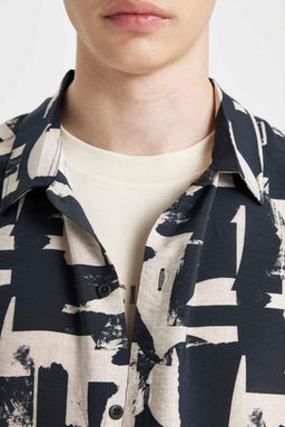 Рубашка с короткими рукавами и воротником-поло с принтом Relax Fit - Defacto фото 5