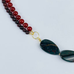 Колье из Яшмы и Сердолика