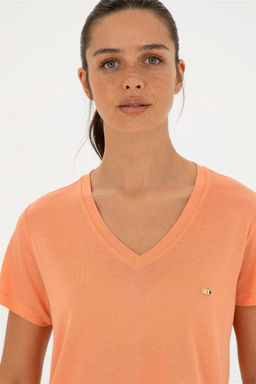 Футболка U. S. Polo Assn женская с v-образным вырезом лососевая - U.s. polo assn фото 2