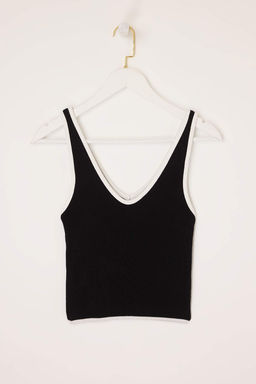 Siyah Crop V Yaka Renk Bloklu Ince Bluz TWOSS25BZ00299