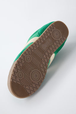 ZAPATILLA DEPORTIVA CONTRASTE / Verde - Zara фото 8
