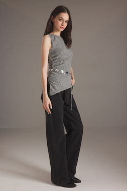 Trendyolmilla Siyah Poti Kare Fitted/Vucuda Oturan Esnek Orme Bluz TWOSS25BZ00261 фото 2