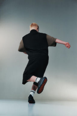 BERMUDA CARGO SPORTY / Negro