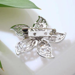 Брошь «Цветок» пожелание, цвет белый в серебре