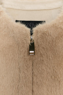 FAUX FUR GILET WITH ZIP - Zara фото 8