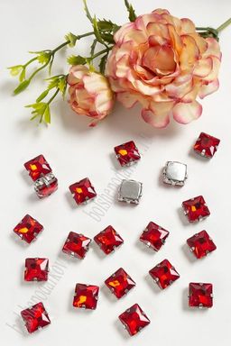 Стразы пришивные 10 мм "Квадрат" (20 шт) SF-3711, красный №17