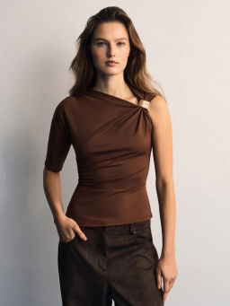 Топ с декоративным узлом / Zarina