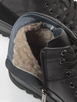 05-B203B-1M-A BLACK Ботинки зимние мужские (натуральная кожа, натуральный мех)