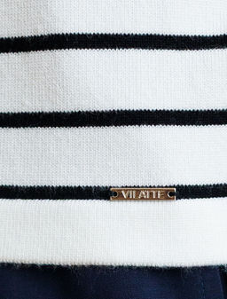 Свободный джемпер в полоску из вискозы с люрексом