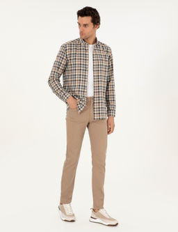 Коричневая приталенная рубашка в клетку - Cacharel фото 4