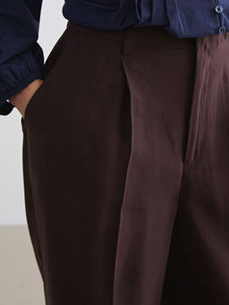 Standart Fit Kad?n Pileli Pantolon