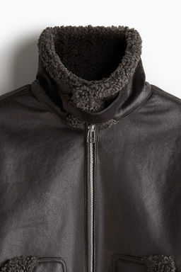 Cazadora con ribete de borreguito Regular Fit - H&m фото 7