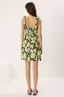 Yesil Cicekli Etegi Belden Ac?lan Ask? Baglama Detayl? Mini Viskon Dokuma Elbise TWOSS25EL00291 - Trendyolmilla фото 4