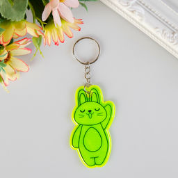 Цена за 12 шт. Брелок пластик светоотражающий "Зайчик - Привет!" МИКС 6,7х4,1 см