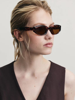 Солнцезащитные очки в пластиковой оправе / Zarina  фото 5