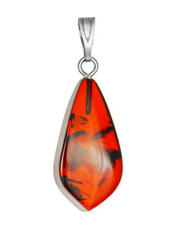 Подвеска из натурального янтаря насыщенного вишнёвого цвета