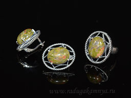 Кольцо Серьги с унакитом размер 19