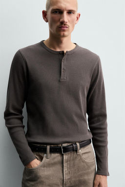 COTTON - HEMP BUTTON-NECK T-SHIRT - Zara фото 6