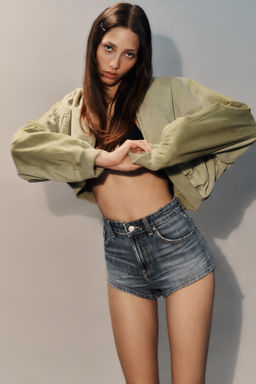 SHORTS MINI DENIM TRF CURVED TIRO ALTO / Azul - Zara фото 4