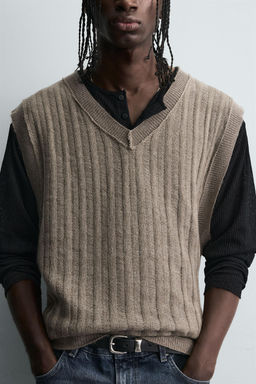 REVERSIBLE INSIDE-OUT KNIT VEST - Zara фото 5