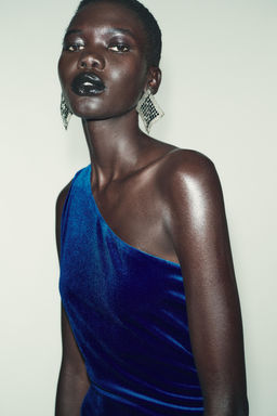 ASYMMETRIC VELVET MIDI DRESS - Zara фото 6