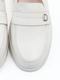 03-DEB2-3 MILK Лоферы женские (натуральная кожа)