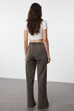 Koyu Kahverengi Soluk Efektli Wide Leg/Genis Paca Ince Orme Esofman Alt? Pantolon TWOAW22EA0426