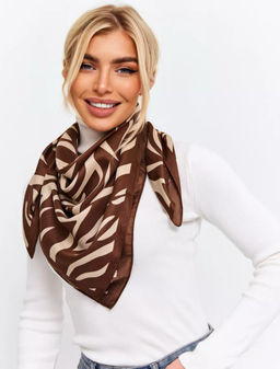 K13586 Платок 90/90 шелк искусственный КОРИЧНЕВЫЙ