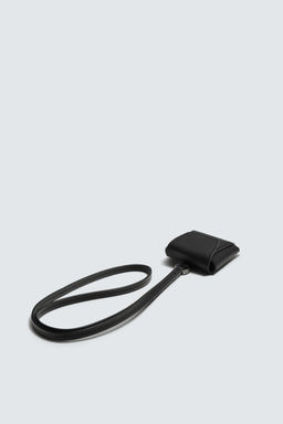LEATHER EARPHONE HOLDER WITH PENDANT - Zara фото 4