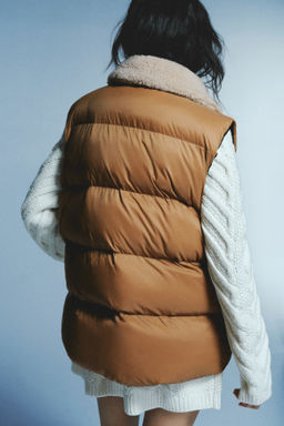 Chaleco acolchado con cuello de borreguito - H&m фото 3