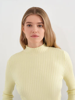 Conso/KTL 230637 - light yellow Водолазка женская