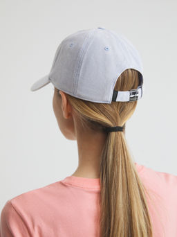 Бейсболка из денима PUMA WARDROBE ESS METAL Dad Cap Артикул 4300813, бледно-голубой
