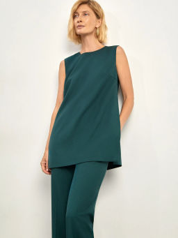 Блузка без рукавов