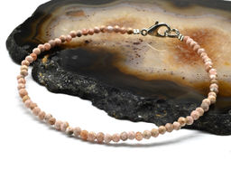 Браслет из родохрозита шарик граненый 2мм, 18см