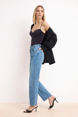 Mavi Yuksek Bel Az Esnek Straight Duz Kesim Jeans TWOSS26JE00099 - Trendyolmilla фото 4