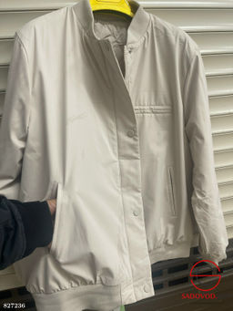 Куртка женская весенняя