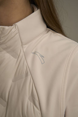 Жилет утепленный комбинированный Бежевый ANTA RUNNING Fleece Vest