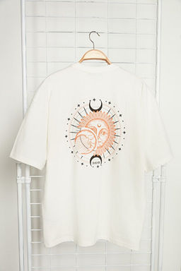 Ekru Oversize/Geni_ Kesim K_sa Kol Mistik Bask_l_ %100 Pamuklu T-Shirt TMNSS23TS00165 - Trendyolmilla фото 2
