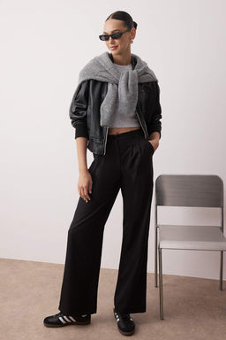 Siyah Wide Leg/Genis Paca Pilili Dokuma Kumas Pantolon TWOAW22PL0475