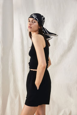 Pantalon corto en mezcla de lino - H&m фото 4