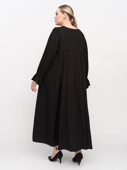 Платье с фантазийными рукавами PP29848BLK01