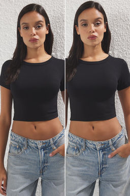 Siyah-Siyah Crop 2li Paket Slim/Vucuda Oturan Orme Bluz TWOSS23BZ00108
