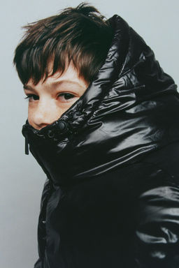 ABRIGO ACOLCHADO CAPUCHA WATER REPELLENT / Negro - Zara фото 2