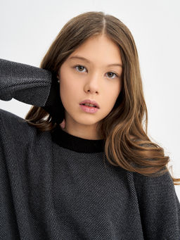 Черный джемпер для мальчика