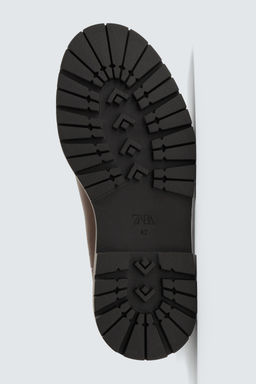 CHUNKY CHELSEA BOOTS